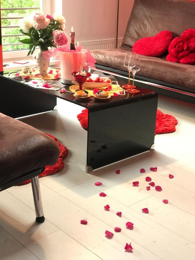 Rozu Romantika Апартамент